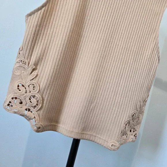 Forever 21 Ribbed Tank Top Lace Trim Sleeveless Crop Top Casual S - Picture 2 of 4